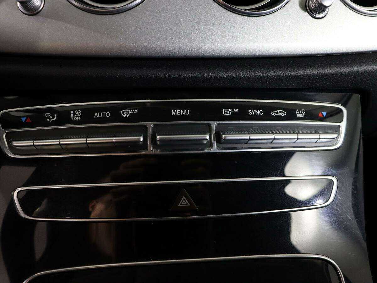 Купить Mercedes-Benz E-Класс 200 d, 2019, 89 740 км, фото №22