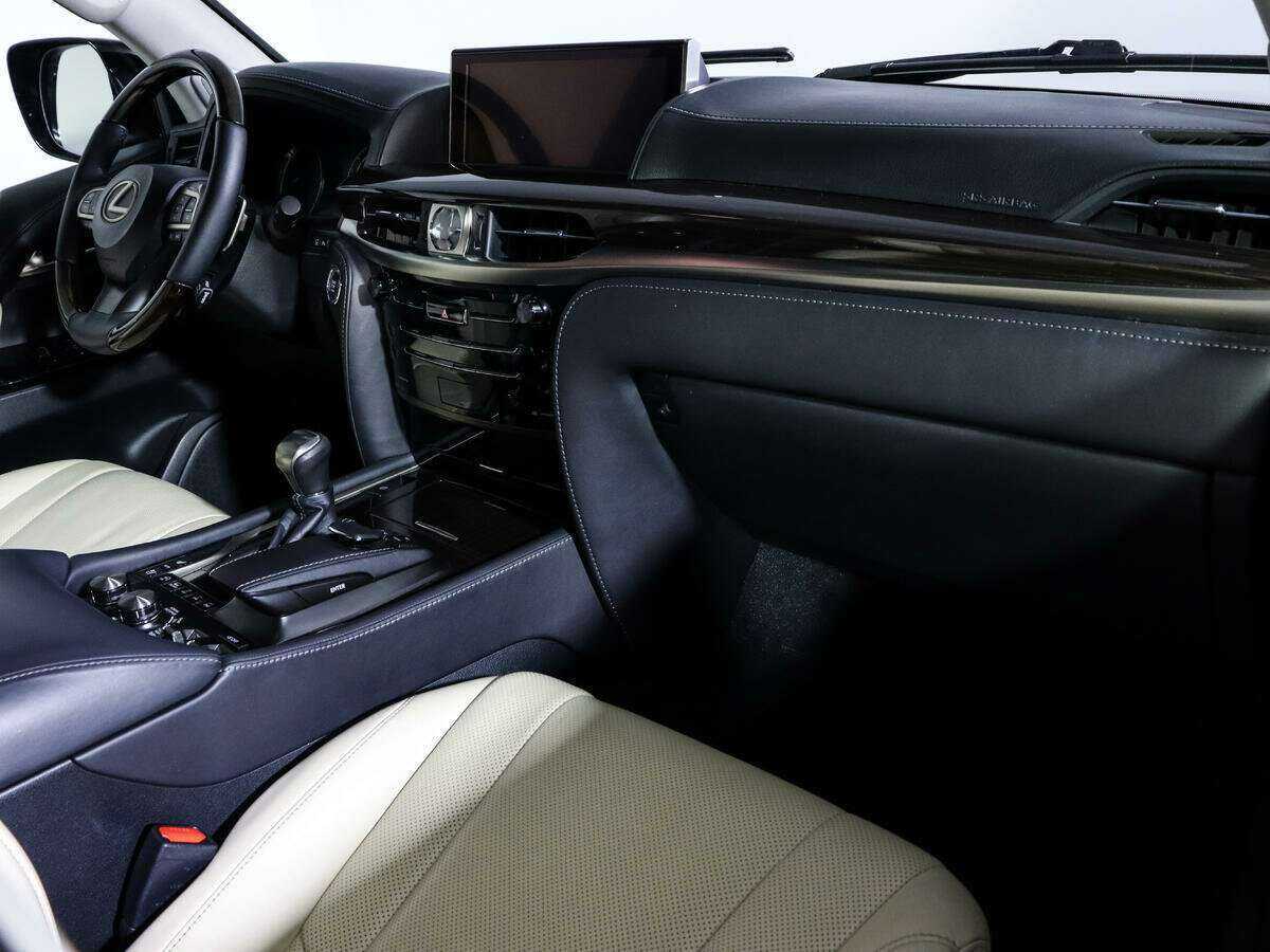 Купить Lexus LX 450d, 2017, 126 989 км, фото №8