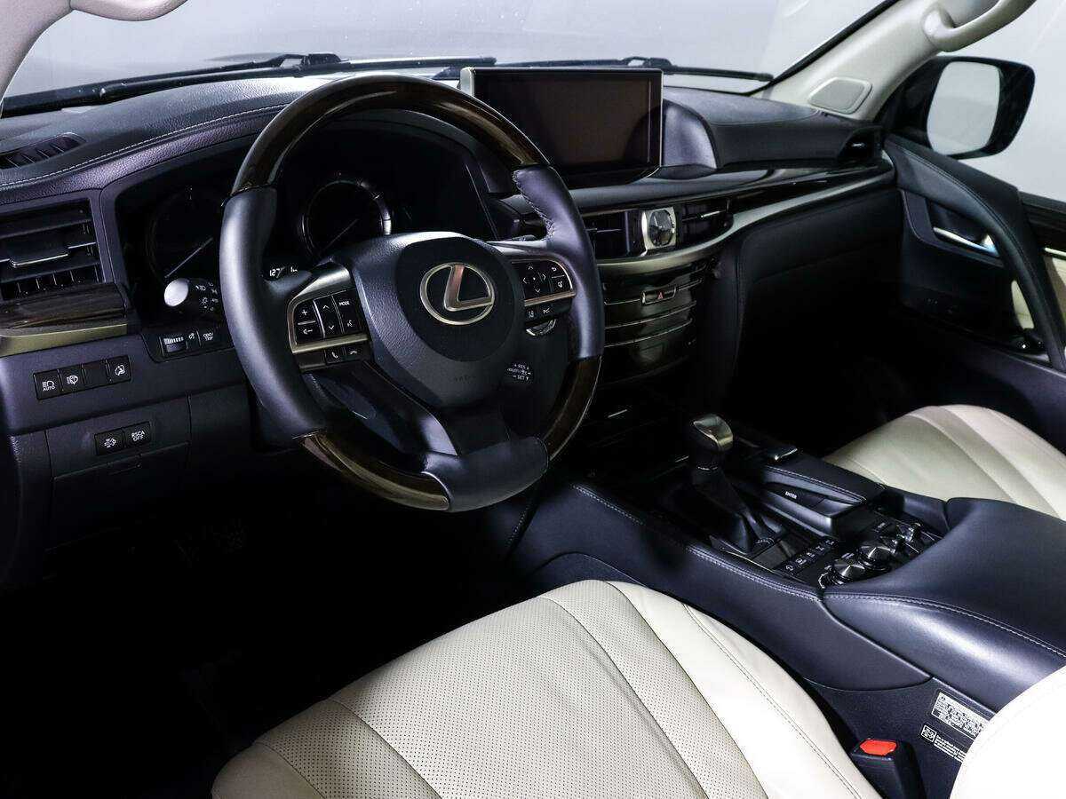 Купить Lexus LX 450d, 2017, 126 989 км, фото №13