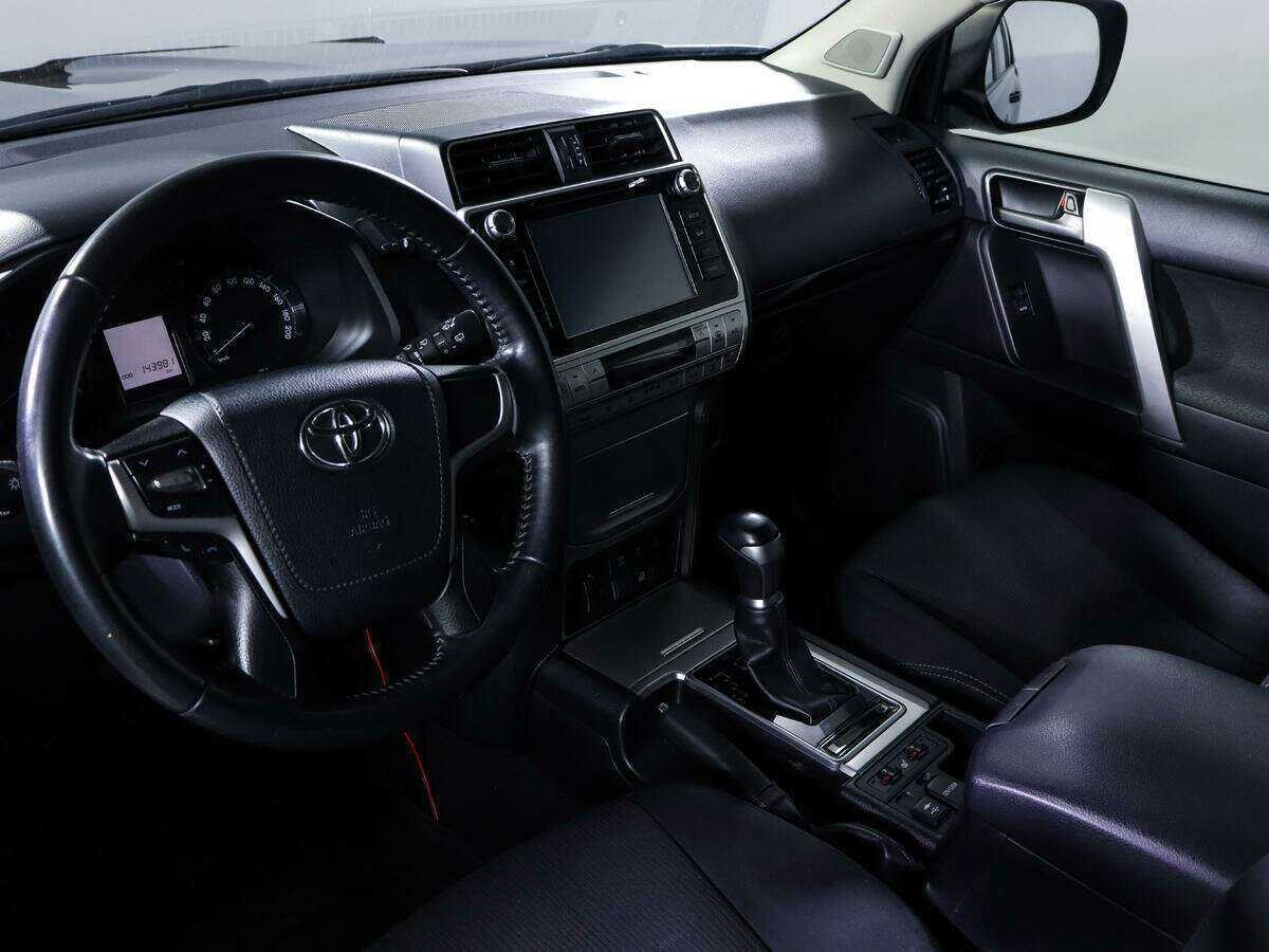 Купить Toyota Land Cruiser Prado, 2019, 143 980 км, фото №13