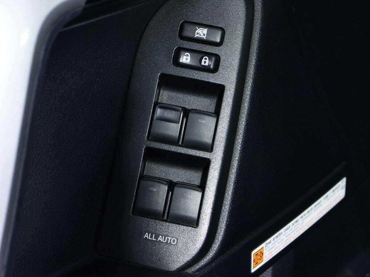 Купить Toyota Land Cruiser Prado, 2019, 143 980 км, фото №16