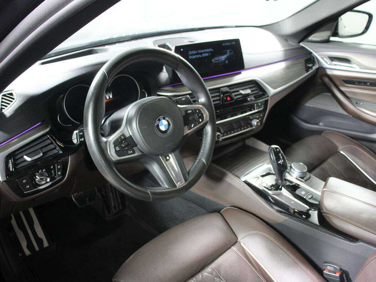 Купить BMW 5 серии 540i xDrive, 2017, 75 124 км, фото №9