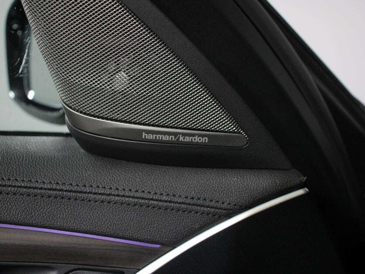 Купить BMW 5 серии 540i xDrive, 2017, 75 124 км, фото №13