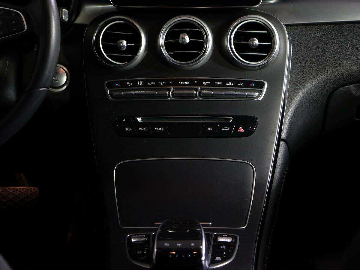 Купить Mercedes-Benz GLC 250 d, 2019, 95 803 км, фото №13