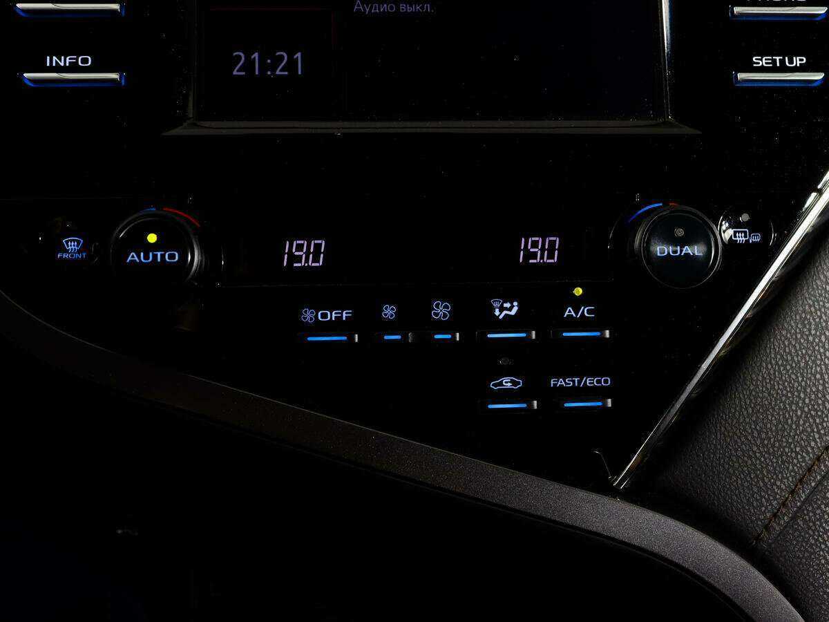 Купить Toyota Camry, 2018, 76 150 км, фото №23