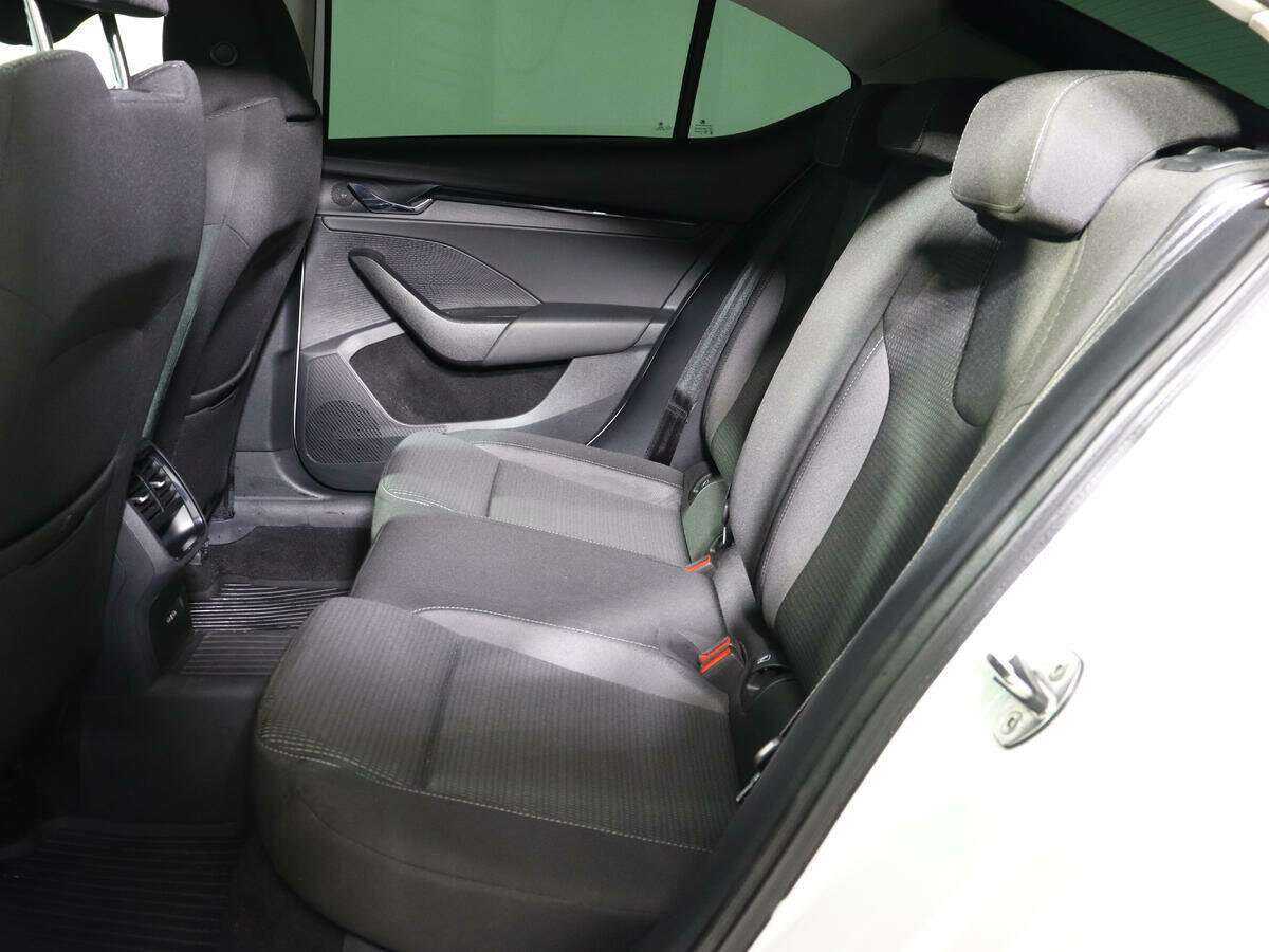 Купить Skoda Octavia, 2021, 61 231 км, фото №9