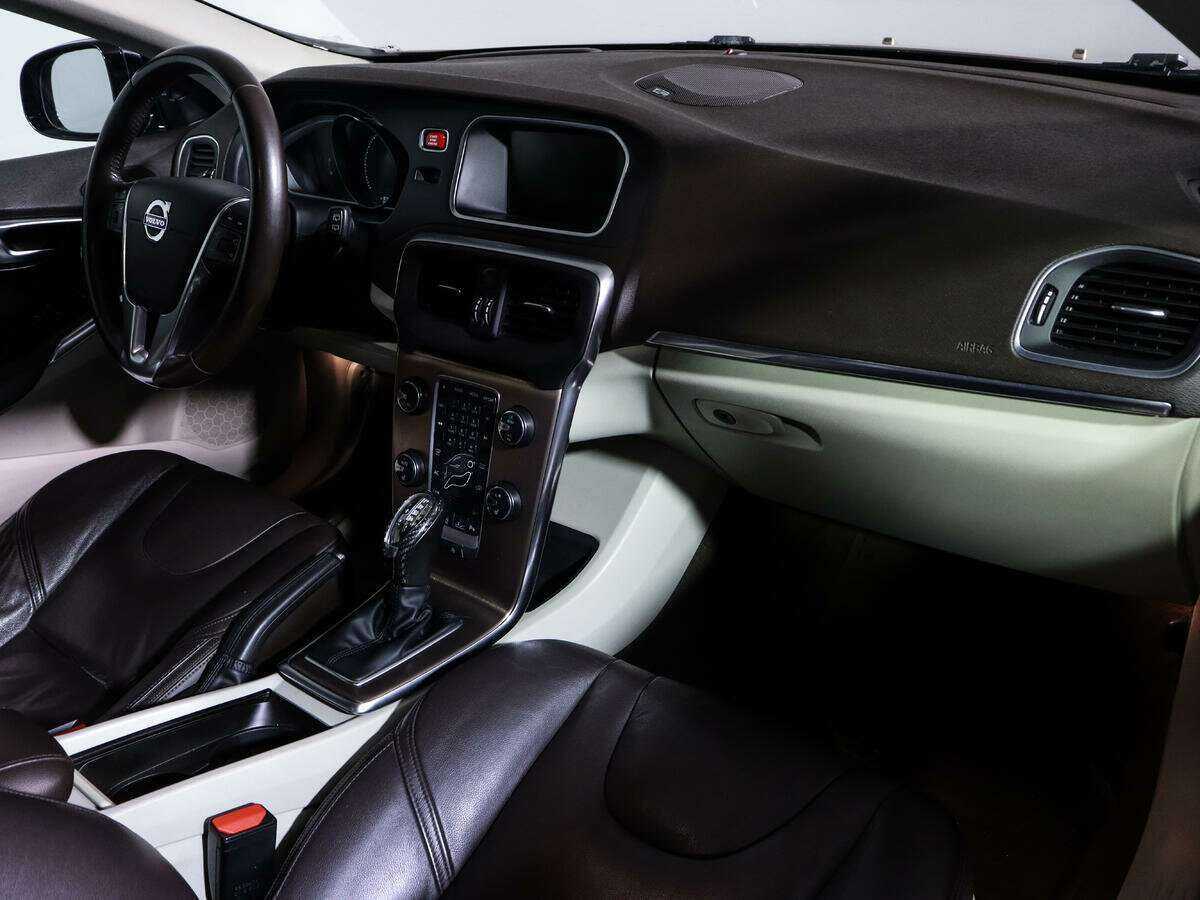 Купить Volvo V40 Cross Country, 2013, 183 310 км, фото №6