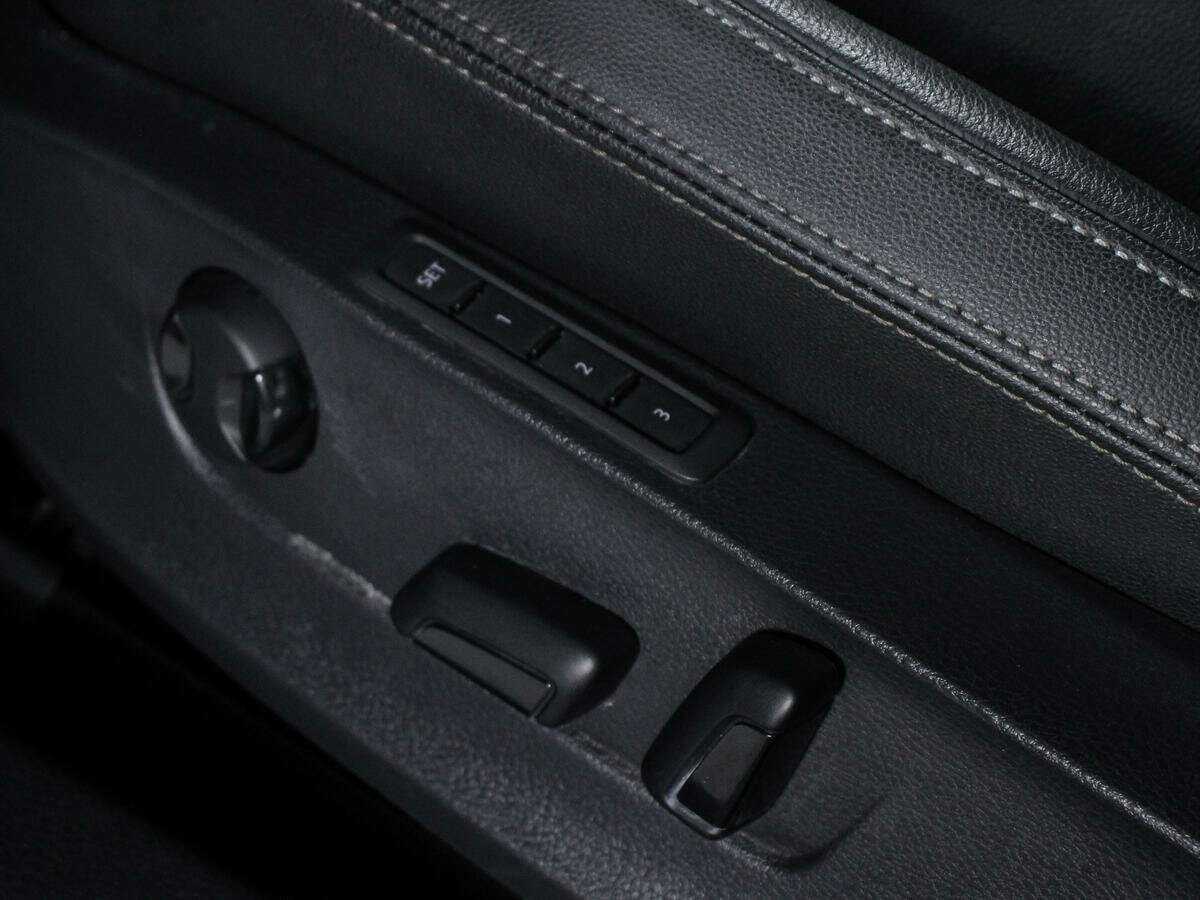 Купить Volkswagen Passat (North America and China), 2021, 12 832 км, фото №14