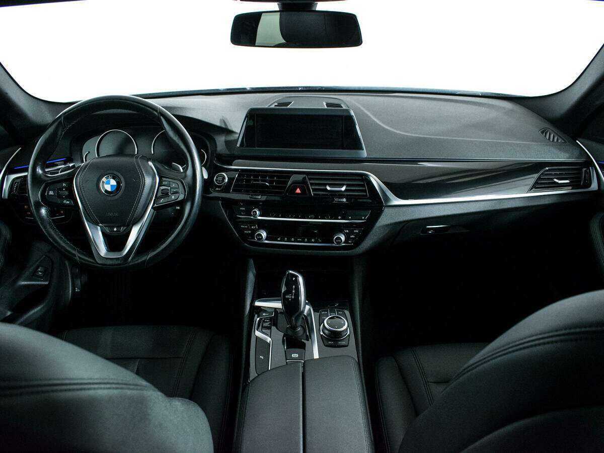 Купить BMW 5 серии 520d xDrive, 2018, 122 580 км, фото №10