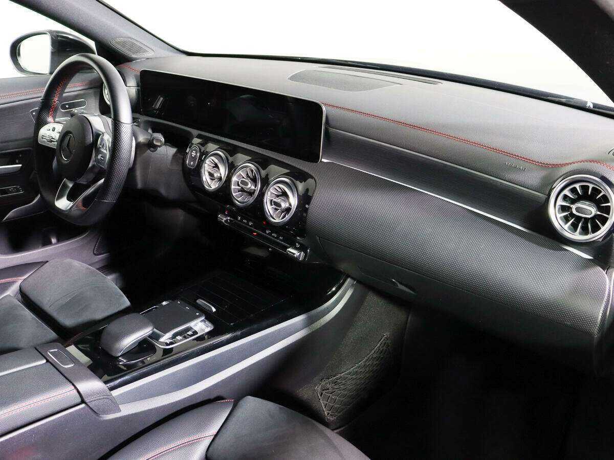 Купить Mercedes-Benz CLA 200, 2019, 80 000 км, фото №9