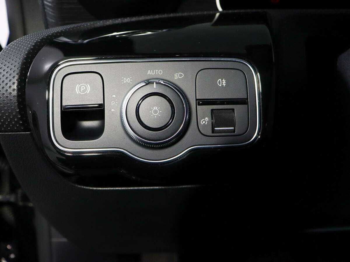 Купить Mercedes-Benz CLA 200, 2019, 80 000 км, фото №18