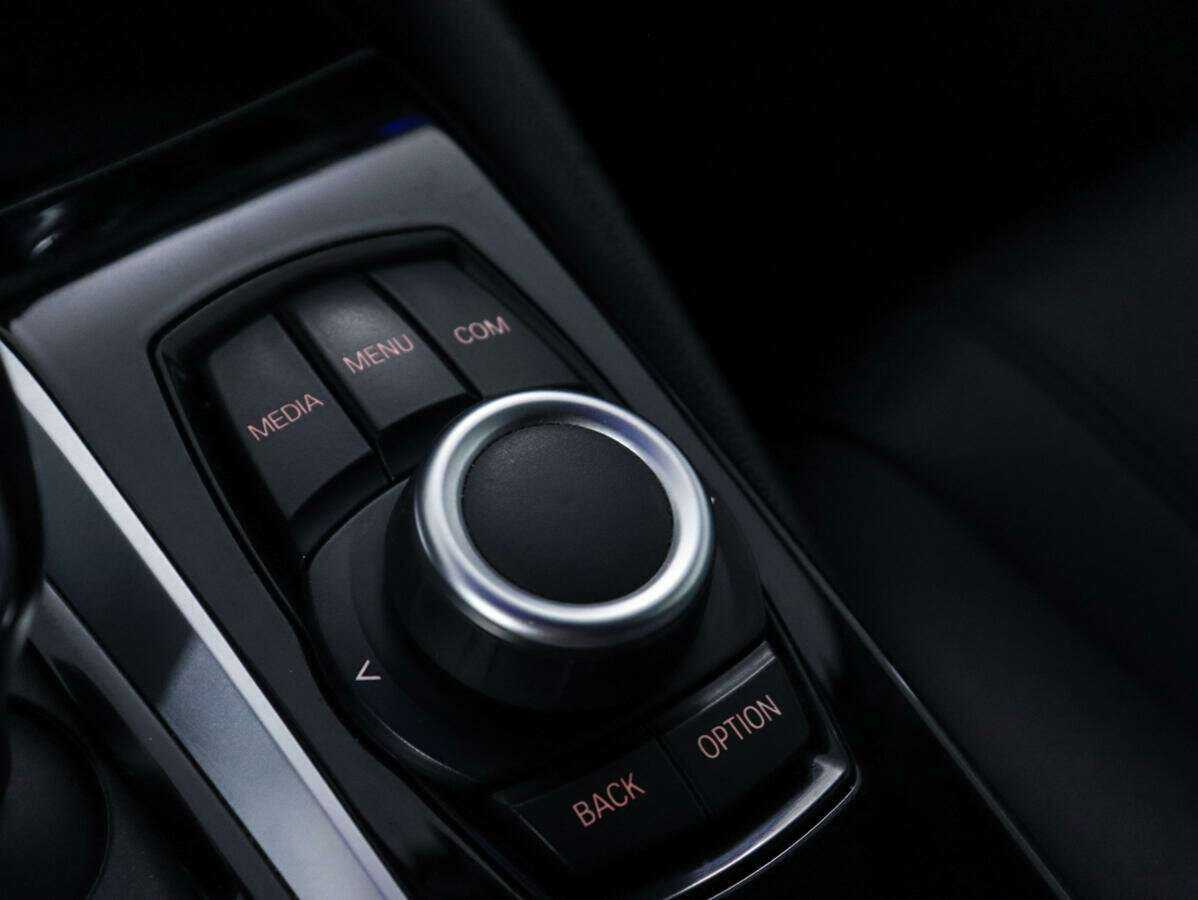 Купить BMW 5 серии 520d xDrive, 2018, 175 697 км, фото №16