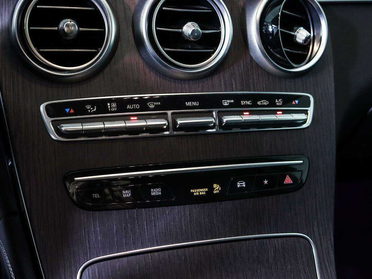 Купить Mercedes-Benz GLC 300, 2019, 81 130 км, фото №18
