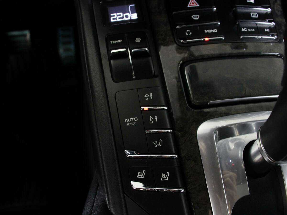 Купить Porsche Cayenne Turbo, 2010, 200 357 км, фото №26