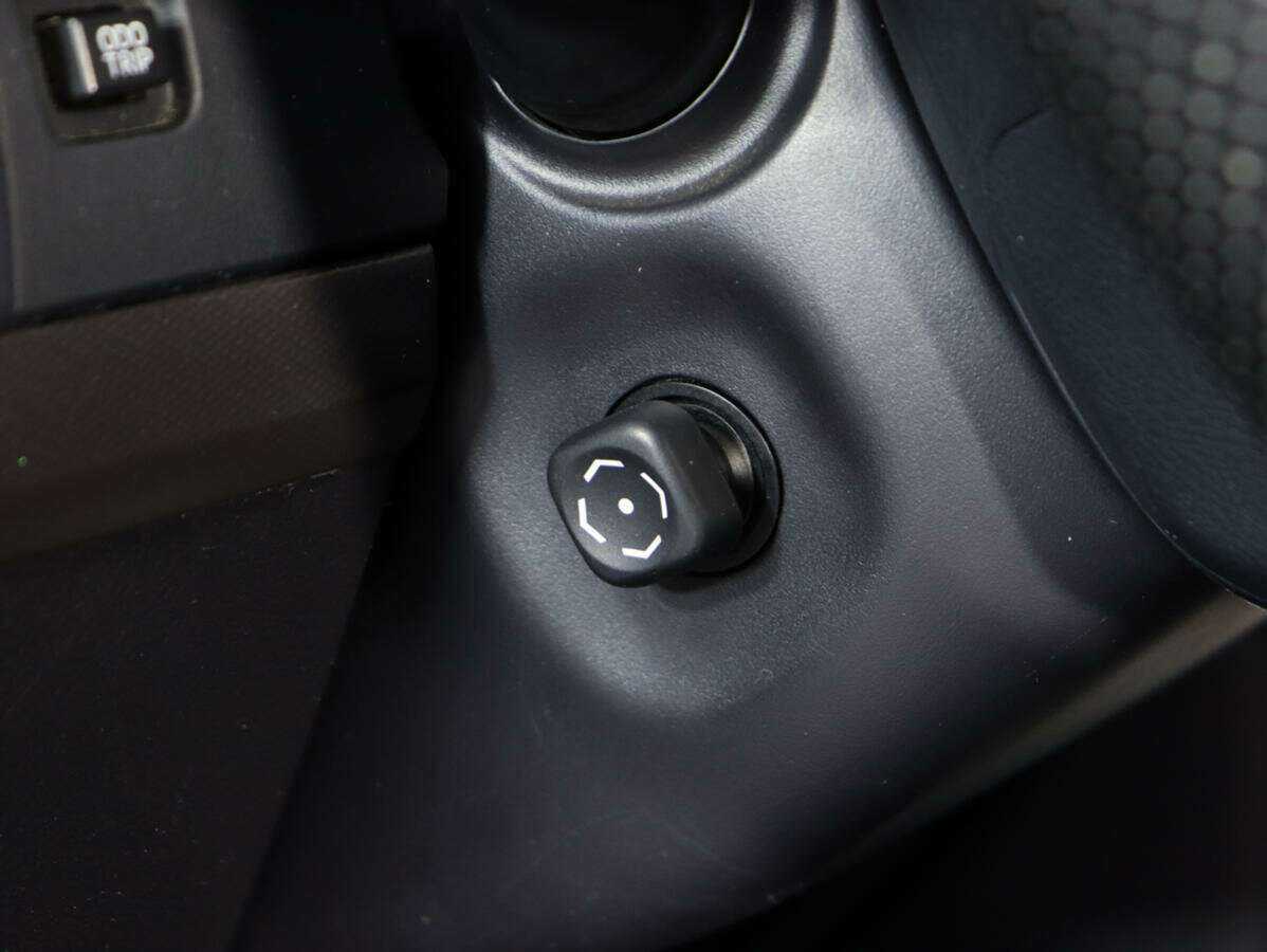 Купить Toyota Land Cruiser Prado, 2011, 312 924 км, фото №16