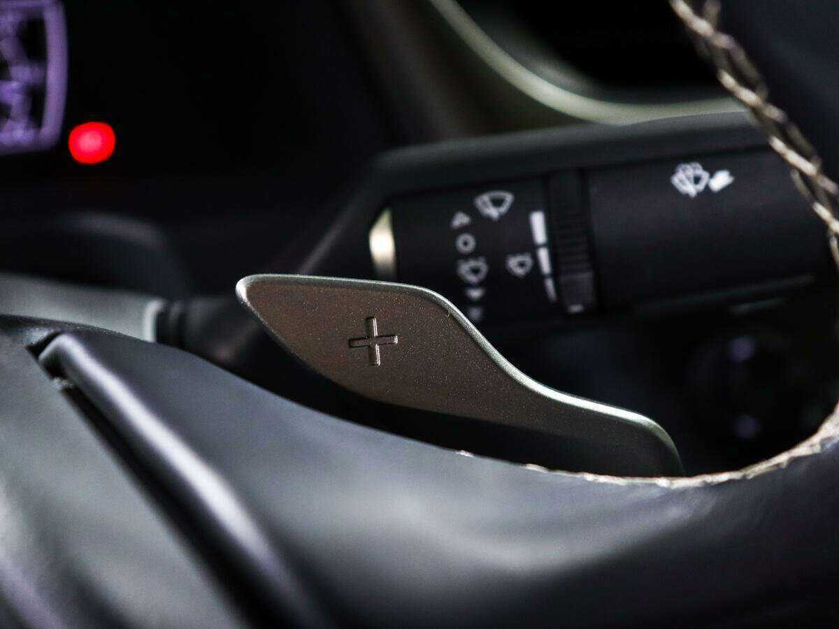 Купить Lexus ES 250, 2020, 98 200 км, фото №23