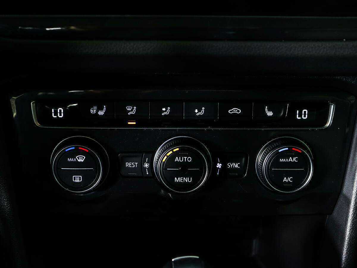 Купить Volkswagen Tiguan, 2020, 52 031 км, фото №16