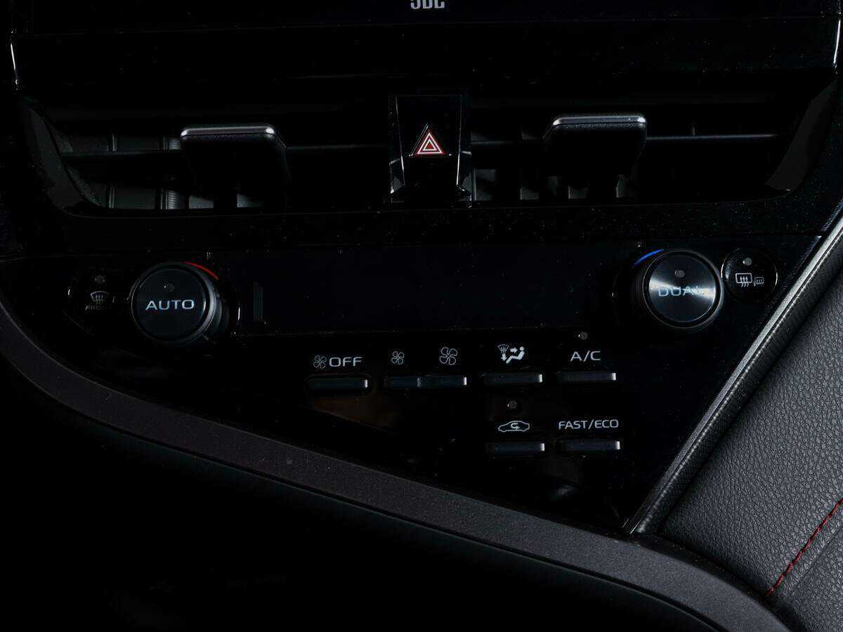 Купить Toyota Camry, 2021, 67 989 км, фото №26