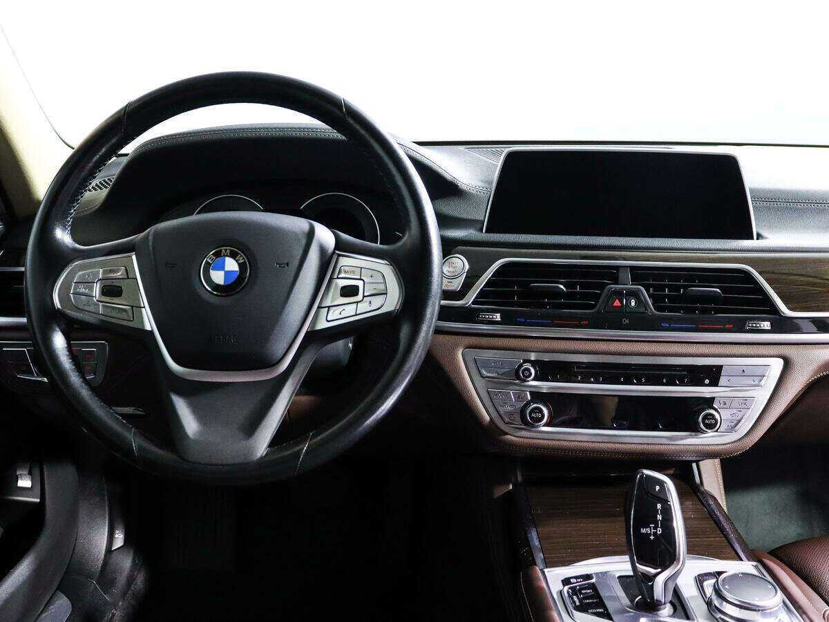 Купить BMW 7 серии Long 740Ld xDrive, 2016, 117 850 км, фото №9