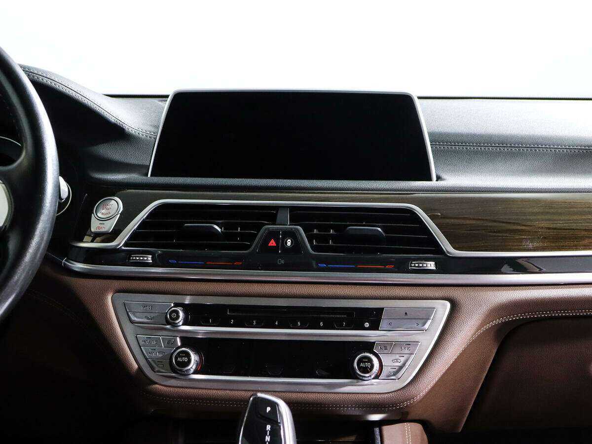 Купить BMW 7 серии Long 740Ld xDrive, 2016, 117 850 км, фото №10