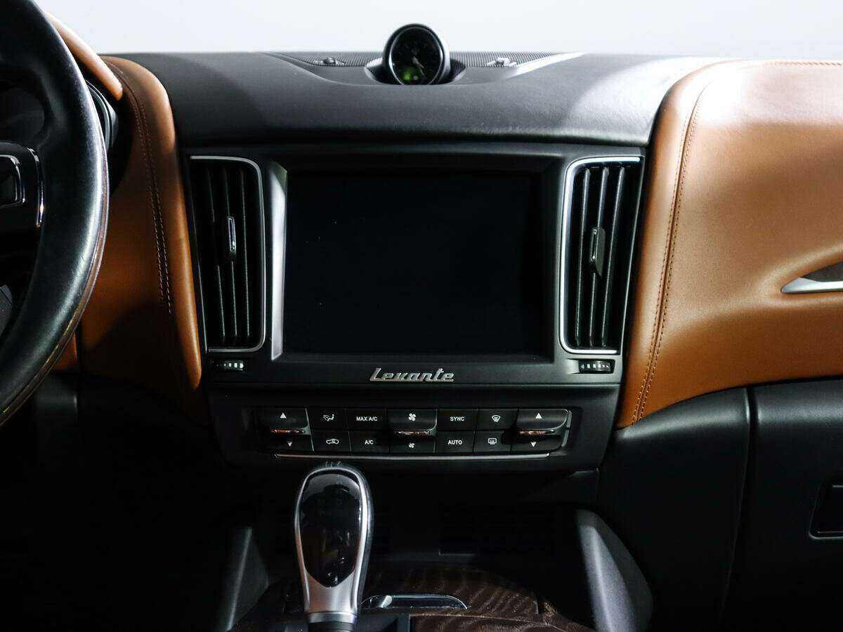 Купить Maserati Levante Diesel, 2016, 129 401 км, фото №11