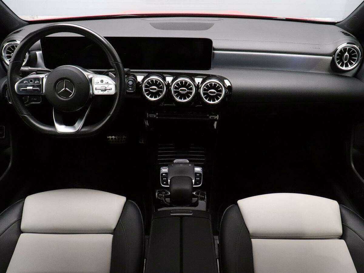 Купить Mercedes-Benz CLA 250, 2019, 48 150 км, фото №8