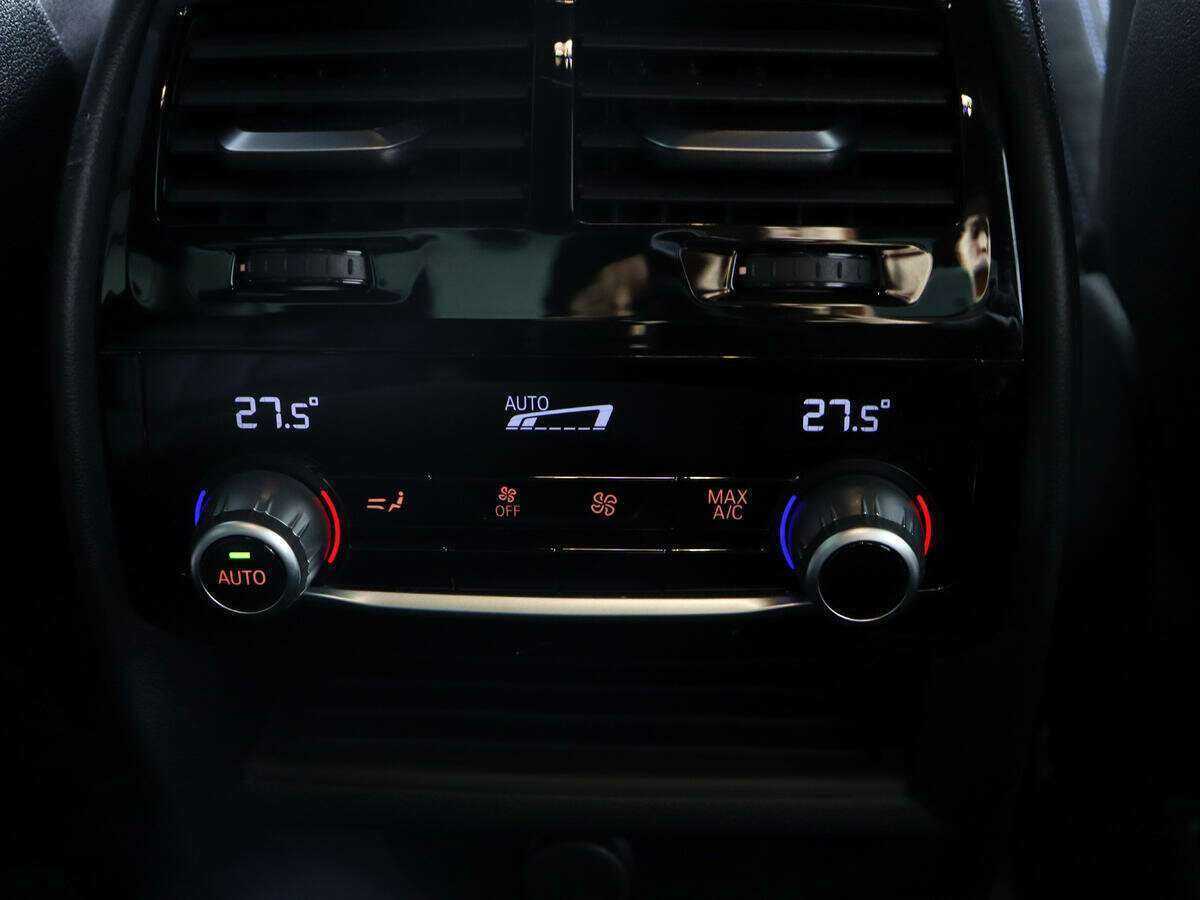 Купить BMW 5 серии 530i xDrive, 2018, 135 000 км, фото №13