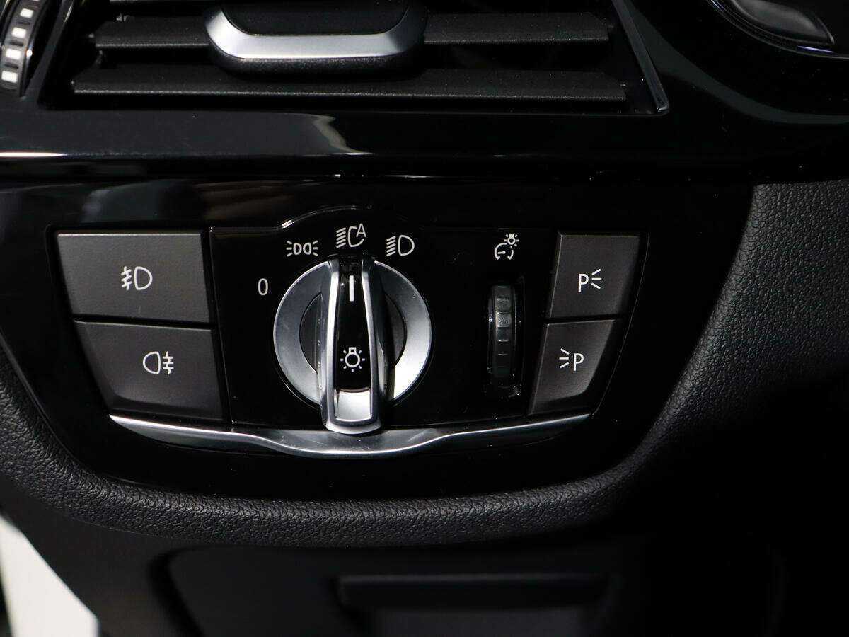 Купить BMW 5 серии 530i xDrive, 2018, 135 000 км, фото №18