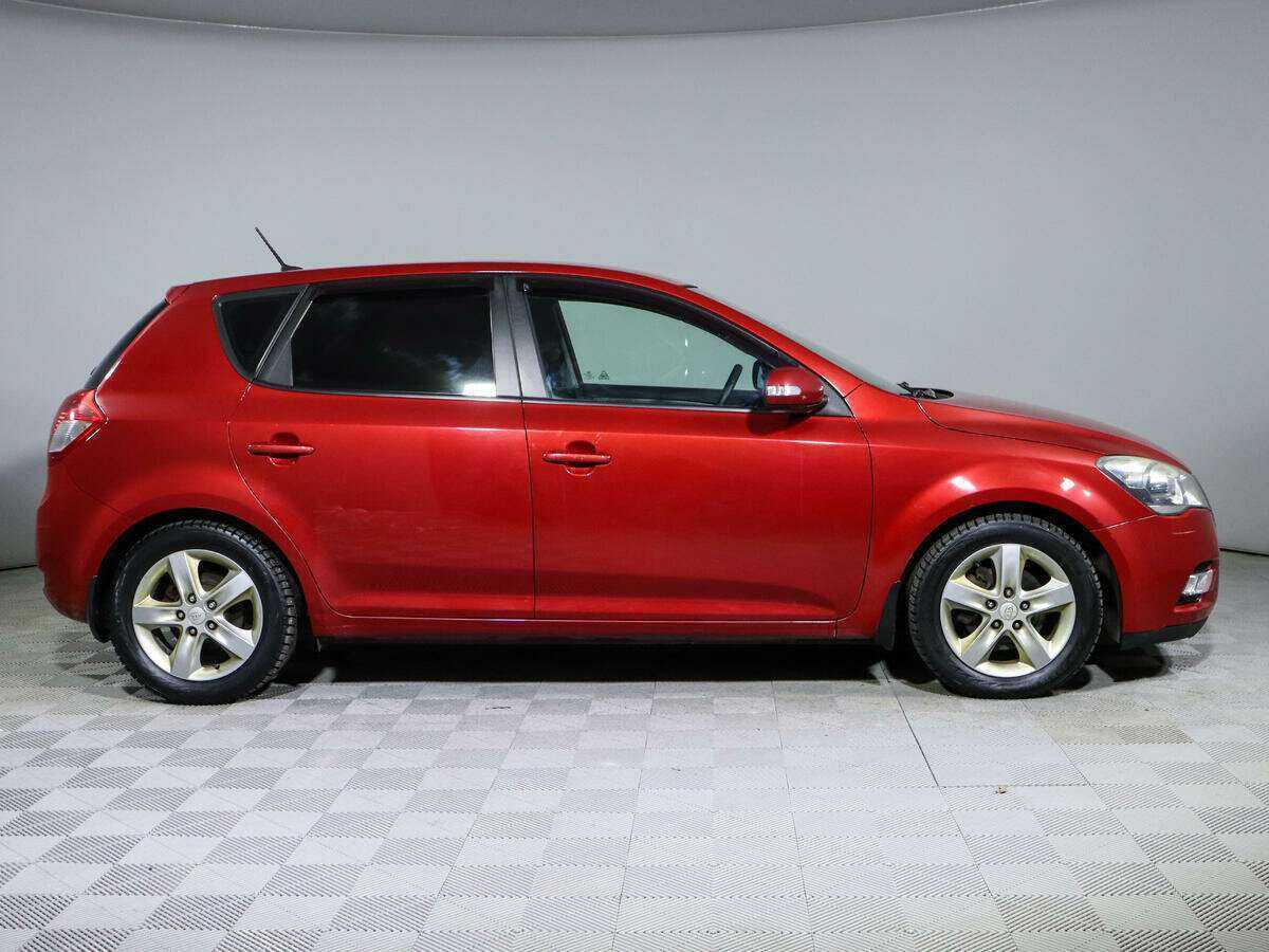 Купить Kia Ceed, 2011, 80 000 км, фото №4