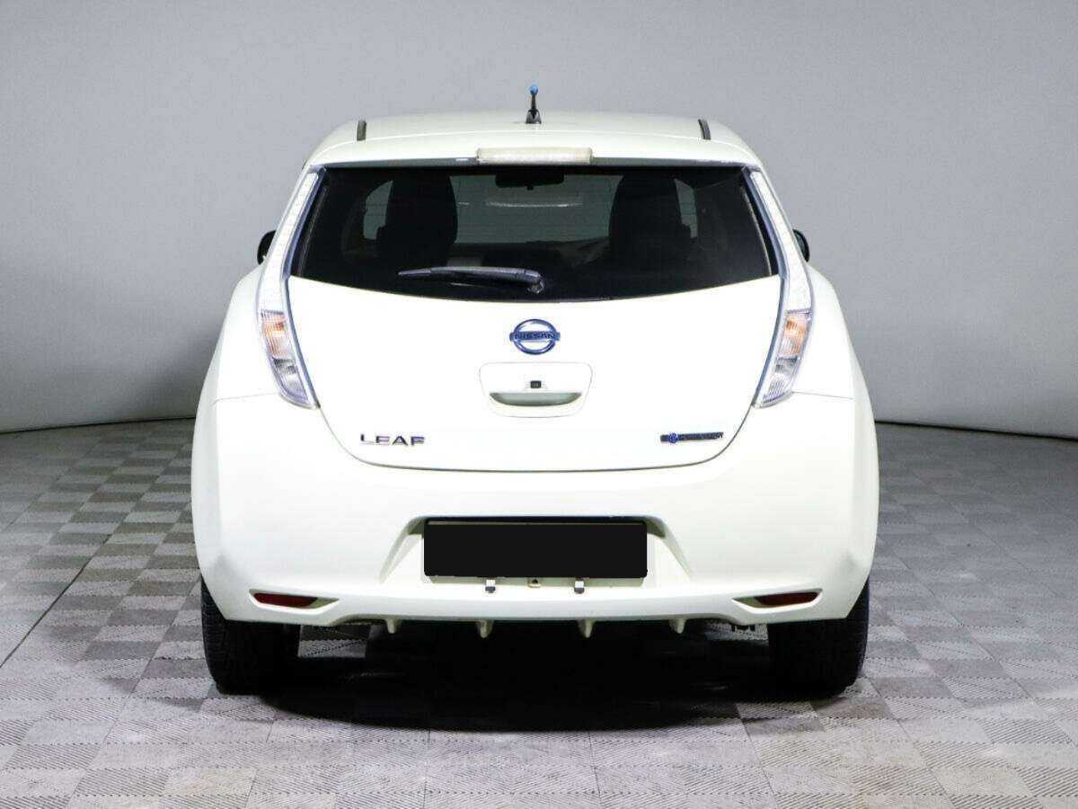 Купить Nissan Leaf, 2011, 136 431 км, фото №5