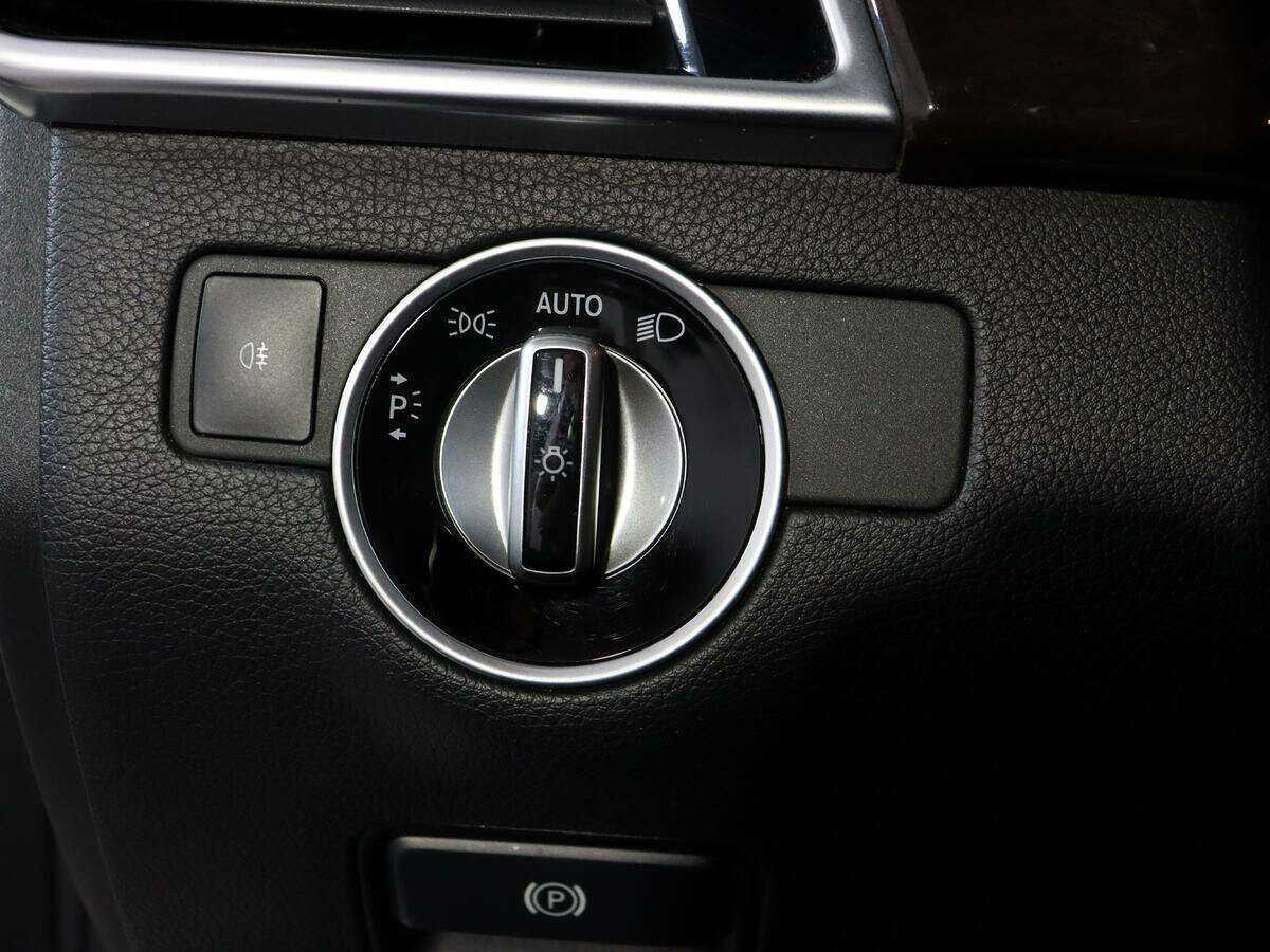 Купить Mercedes-Benz GLS 350 d, 2016, 225 836 км, фото №25