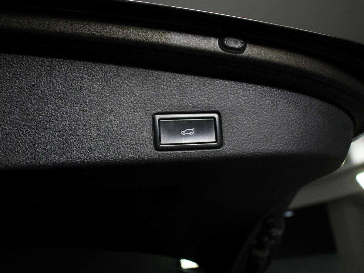 Купить Volkswagen Touareg, 2015, 177 224 км, фото №12