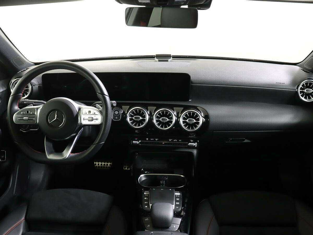 Купить Mercedes-Benz A-Класс AMG 35 AMG, 2020, 28 500 км, фото №12