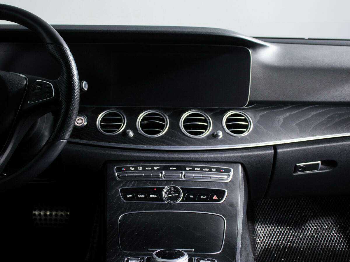 Купить Mercedes-Benz E-Класс All-Terrain 220 d, 2017, 77 000 км, фото №11