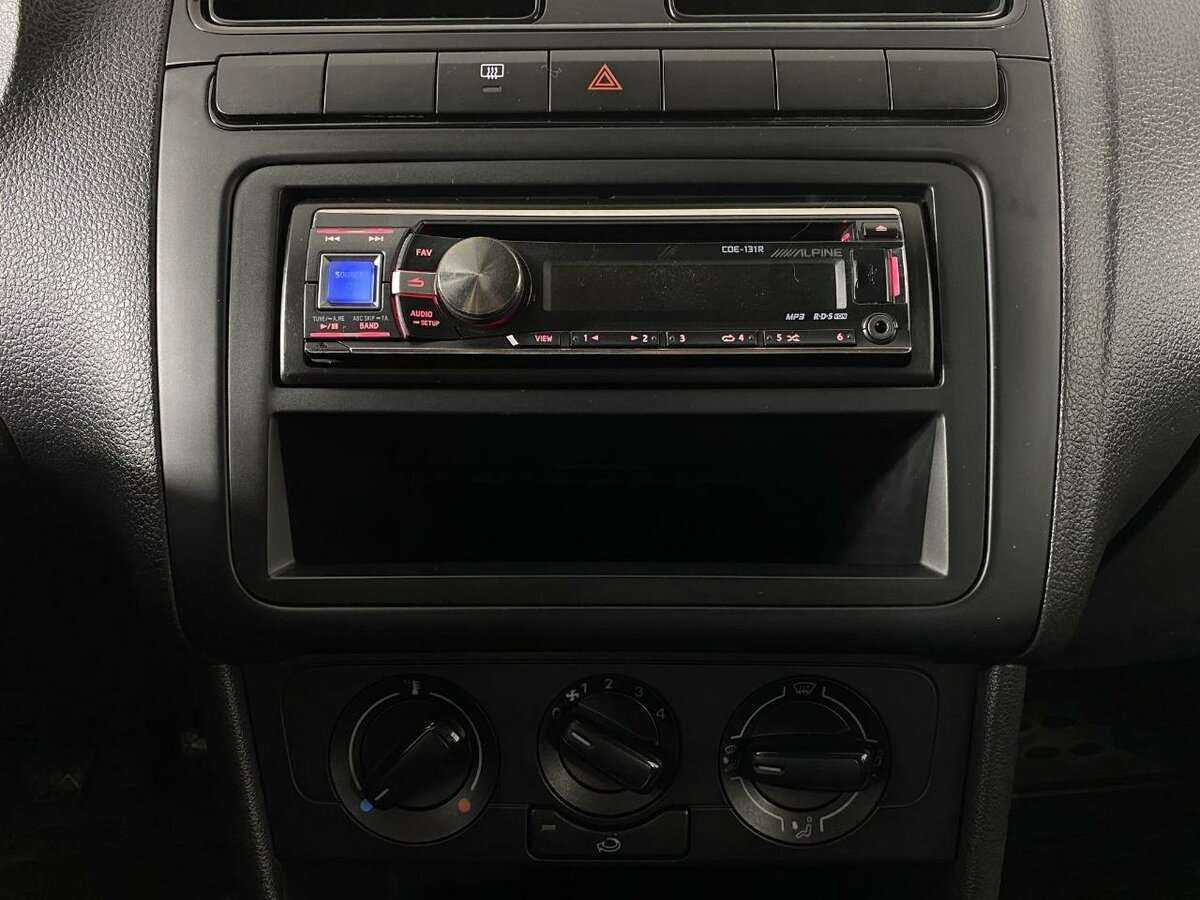 Купить Volkswagen Polo, 2011, 11 938 км, фото №10