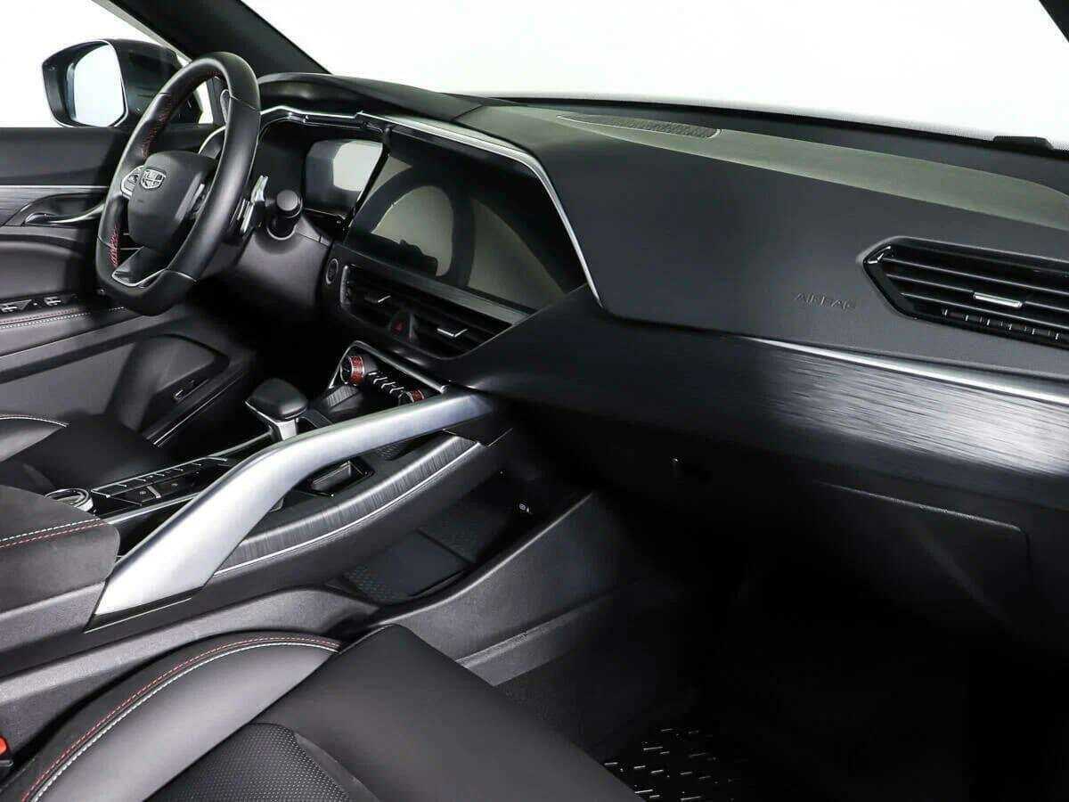 Купить Geely Tugella, 2023, 15 299 км, фото №9