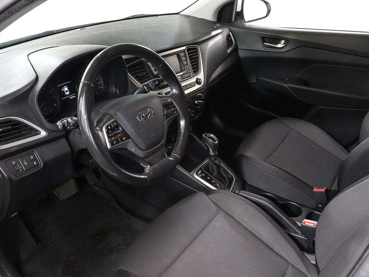 Купить Hyundai Solaris, 2017, 85 000 км, фото №13