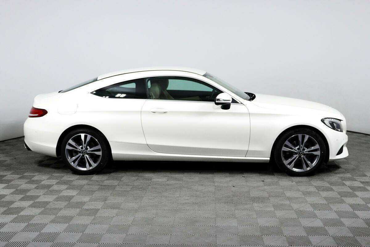 Купить Mercedes-Benz C-Класс 200, 2017, 11 118 км, фото №4