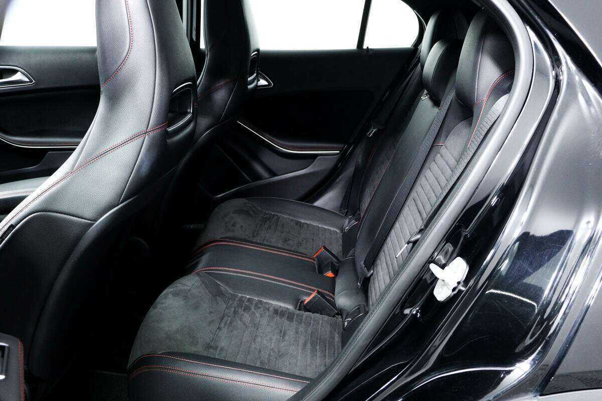 Купить Mercedes-Benz GLA 250, 2015, 135 484 км, фото №12