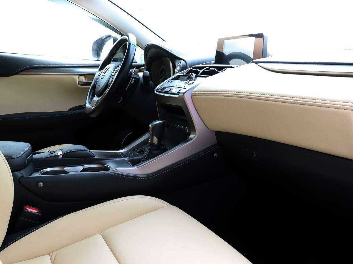 Купить Lexus NX 200, 2017, 87 446 км, фото №7