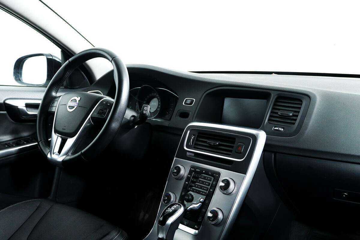 Купить Volvo V60 Cross Country, 2018, 114 392 км, фото №9