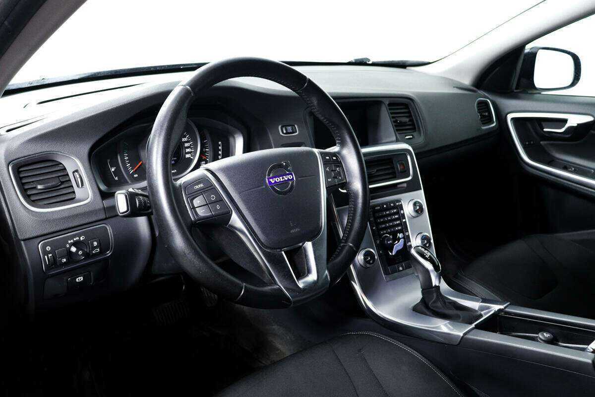 Купить Volvo V60 Cross Country, 2018, 114 392 км, фото №12