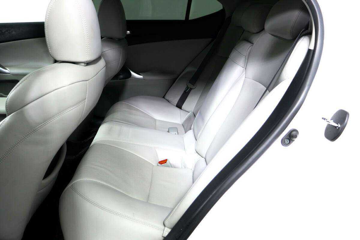 Купить Lexus IS 250, 2006, 303 707 км, фото №12