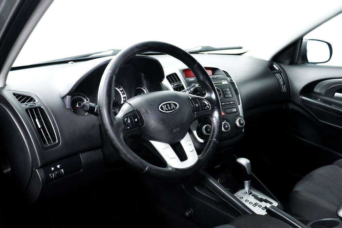 Купить Kia Ceed, 2011, 177 479 км, фото №13