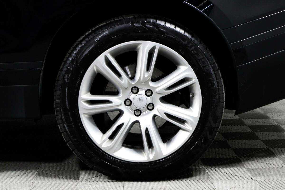 Купить Land Rover Range Rover Velar, 2017, 134 328 км, фото №13