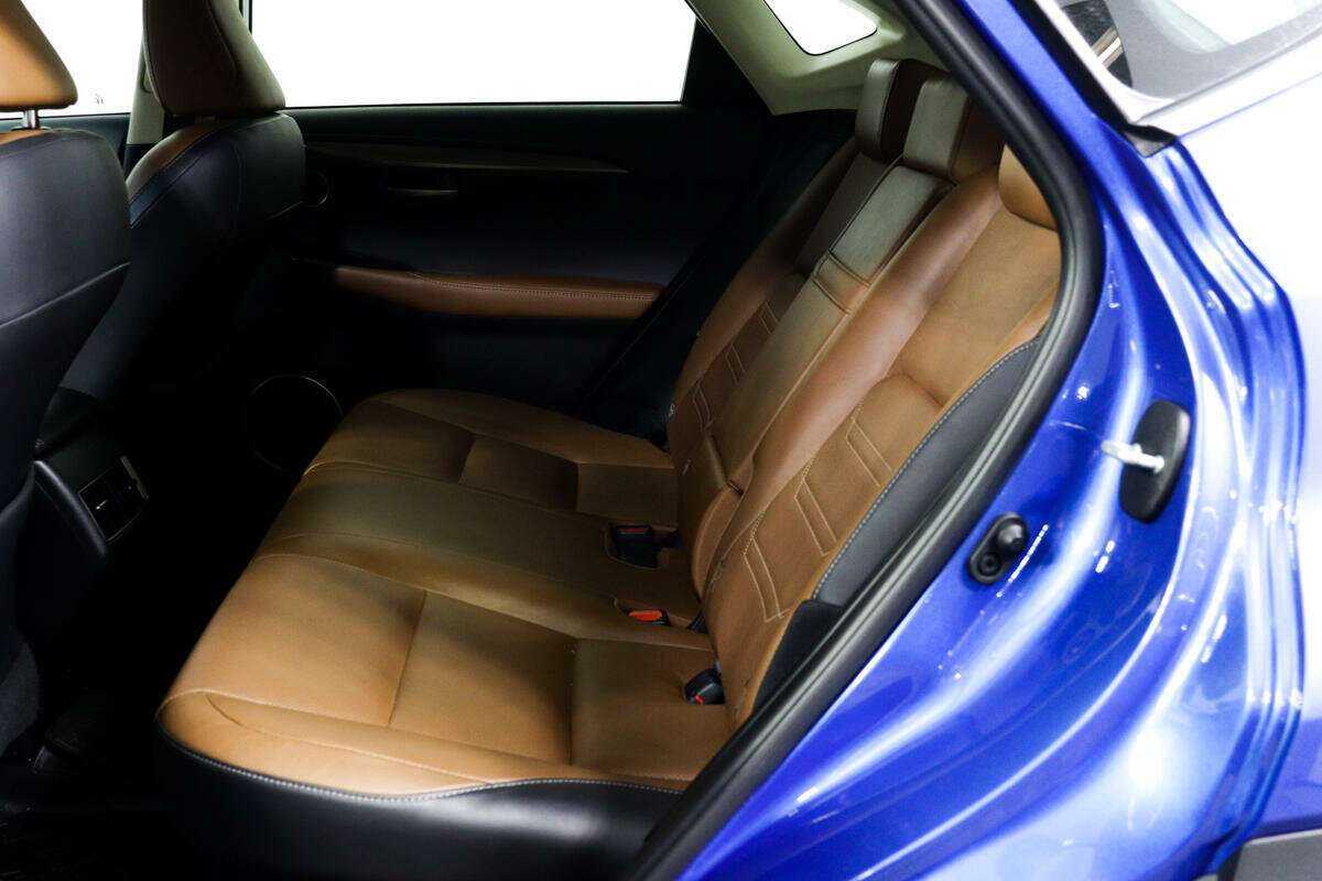 Купить Lexus NX 200t, 2017, 100 373 км, фото №12