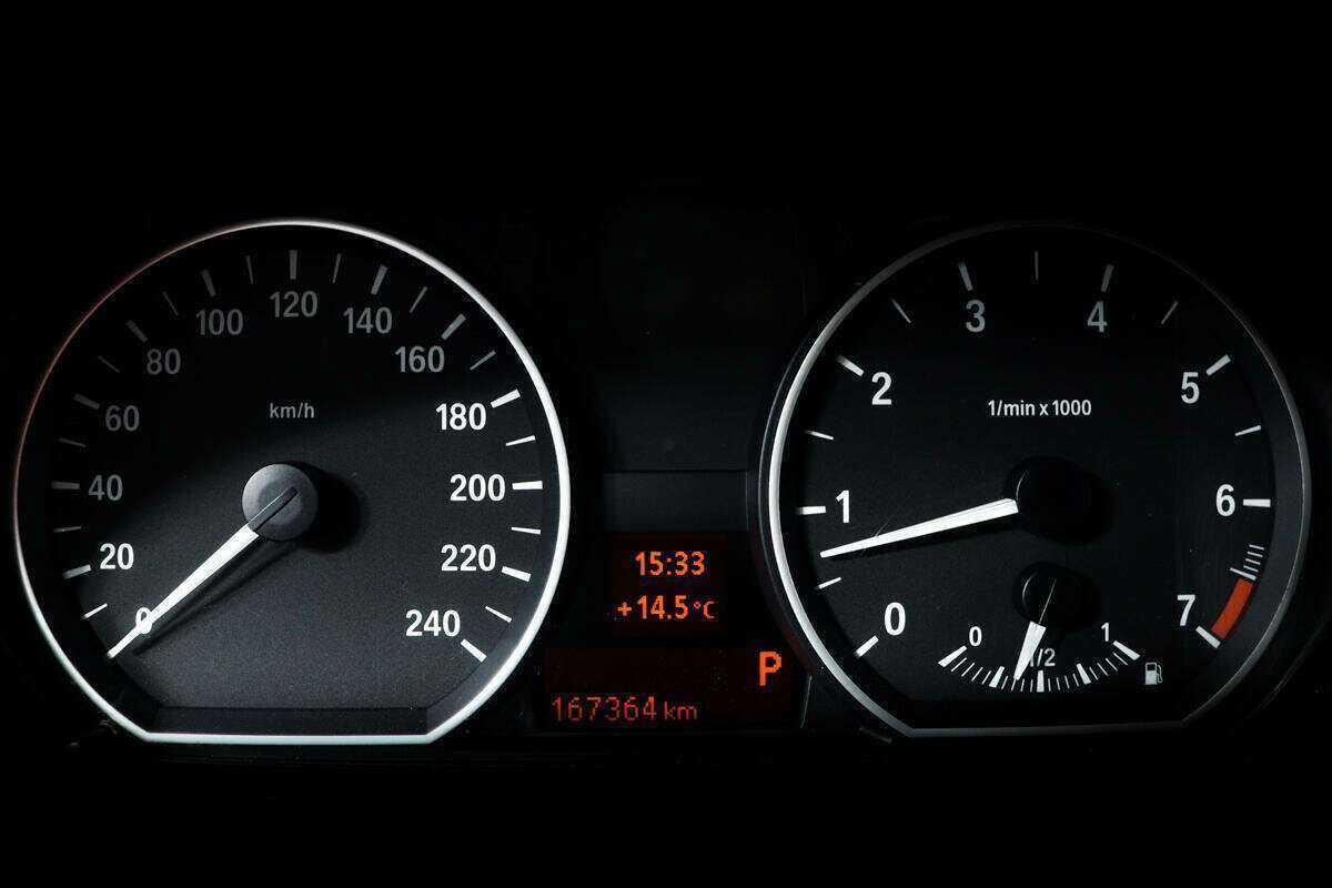 Купить BMW 1 серии 120i, 2009, 167 366 км, фото №10