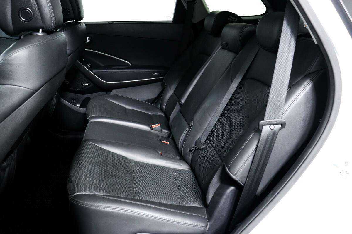 Купить Hyundai Santa Fe Grand, 2016, 111 966 км, фото №12