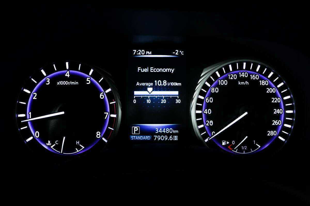 Купить Infiniti Q50, 2016, 34 480 км, фото №8