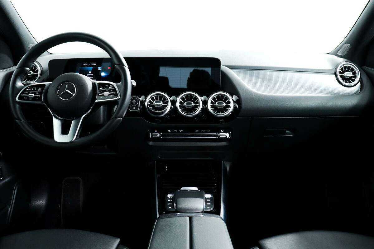 Купить Mercedes-Benz GLA 200, 2020, 32 987 км, фото №11